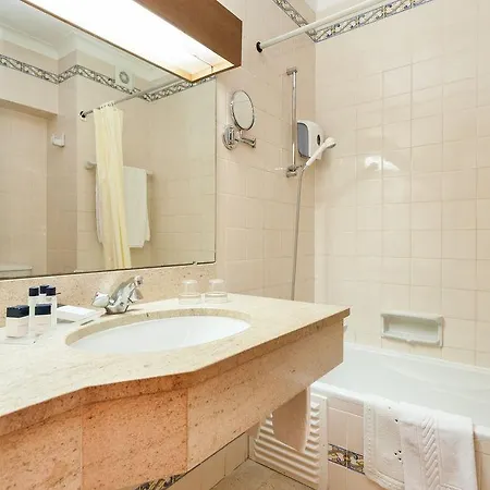 里奥滨海酒店 4*