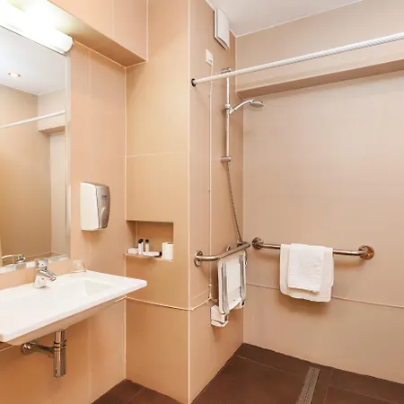 Marina Rio Hotel 4*